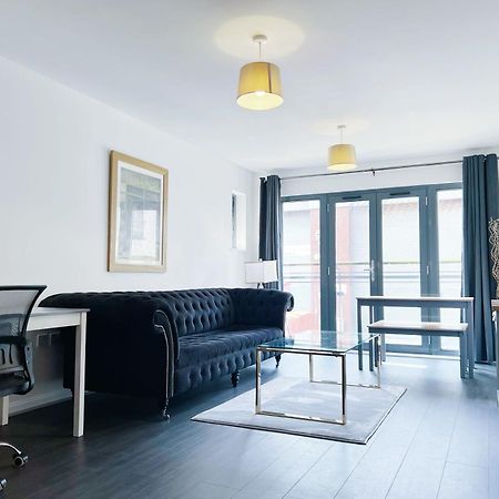 Comfort Seaside Two-Bedroom Apt 斯旺西 外观 照片