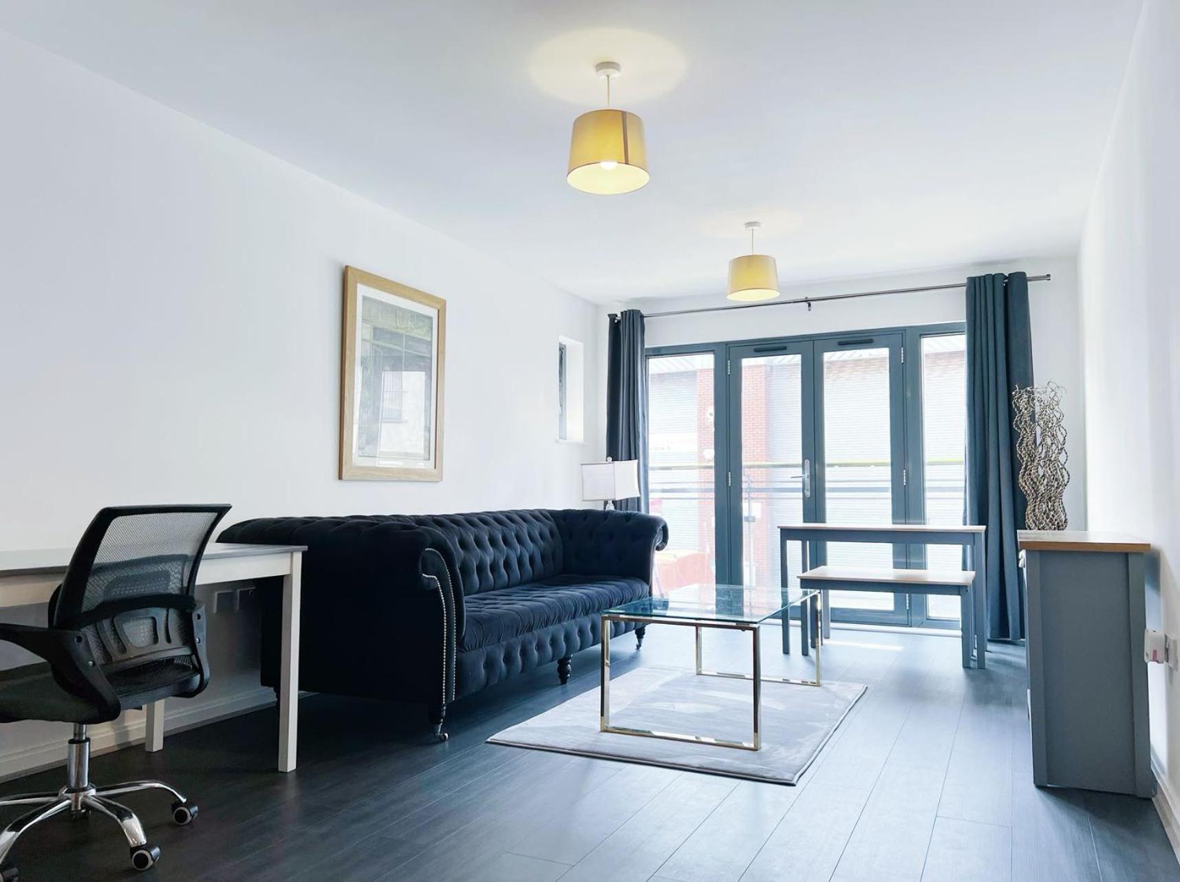 Comfort Seaside Two-Bedroom Apt 斯旺西 外观 照片