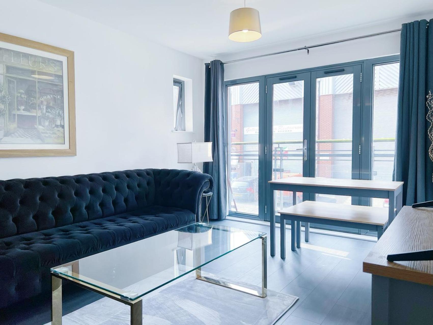 Comfort Seaside Two-Bedroom Apt 斯旺西 外观 照片